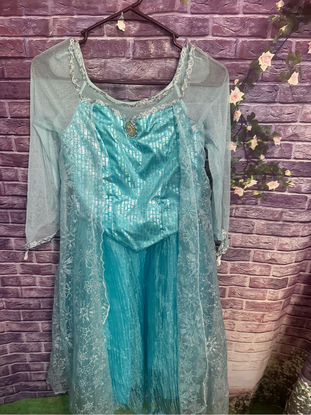 Disney Parks Authentic Elsa Frozen Costume Dress girls large 10/12 new